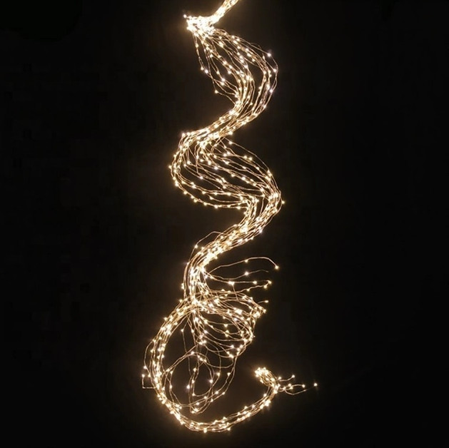  Гирлянда - Конский хвост без режимов . 10 ниток. 2 м. 400 led. Серебристая медная проволока. Теплый свет 